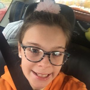 Meet your Posher, Amelia